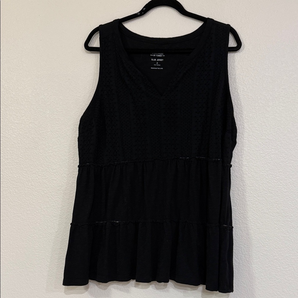 Torrid Vintage Black Sleeveless Tank Top Plus size 2 EUC